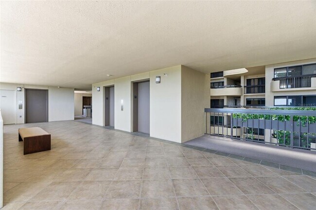 Building Photo - 2413 Bayshore Blvd
