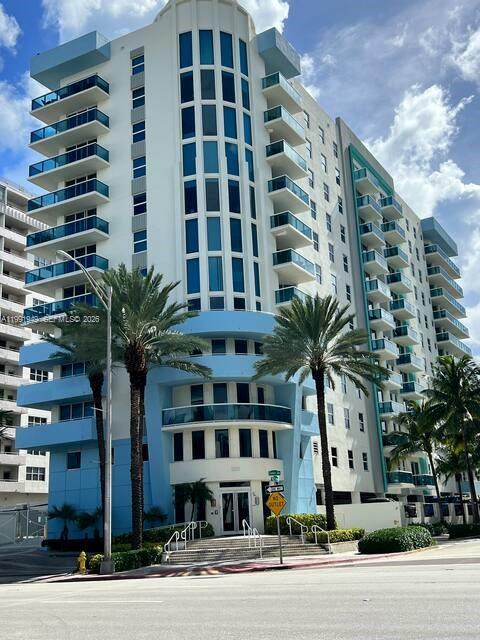Building Photo - 9172 Collins Ave