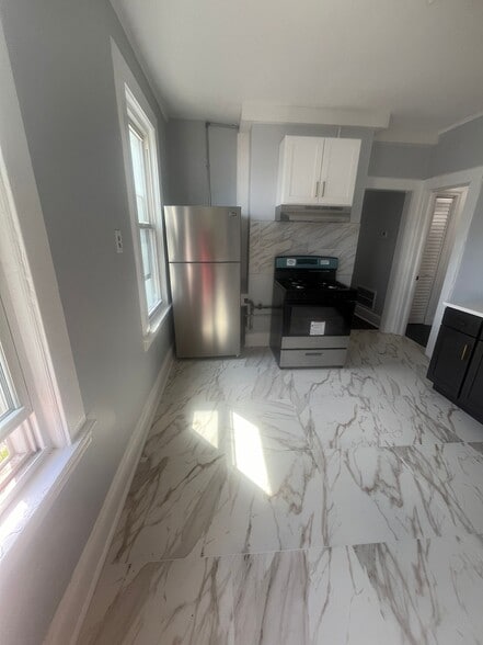 Unit 2 - 904 S 20th St