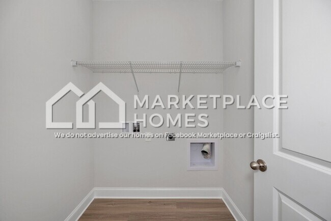 Building Photo - 113 Saylor Rose Dr