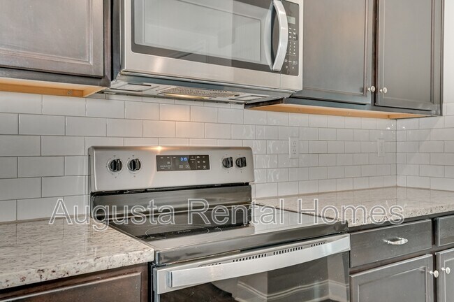 Building Photo - 1110 George W Crawford Dr