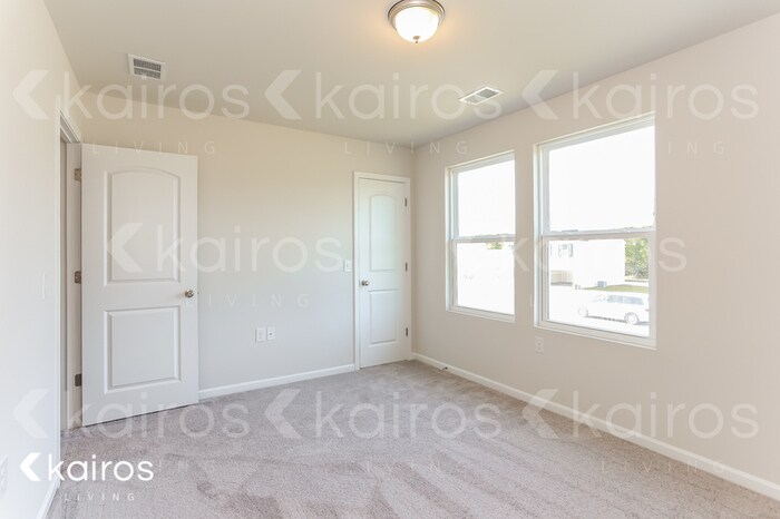 Building Photo - 230 Saddle Brooke Trce