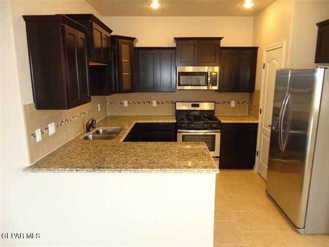 Building Photo - 14254 Earl Chokiski