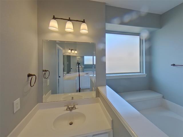 Building Photo - 2107 Parkvista Ct