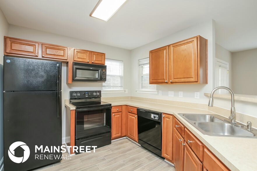 Building Photo - 155 Deer Haven Dr