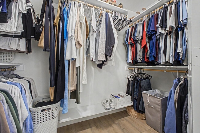 Building Photo - 15923 W Marconi Ave