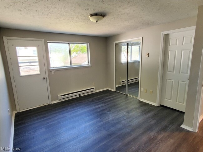 Building Photo - 35134 Spruce St