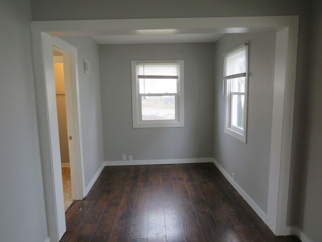 Building Photo - New listing 3 Bedroom Home!!