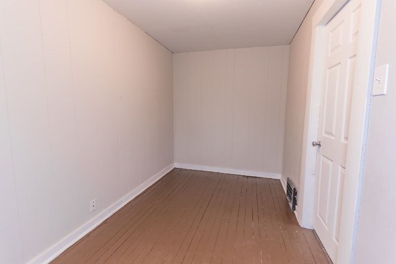 Building Photo - 3862 E 57th St