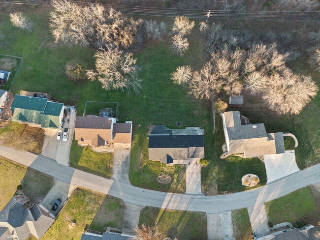 Building Photo - 42 Irish Hills Blvd