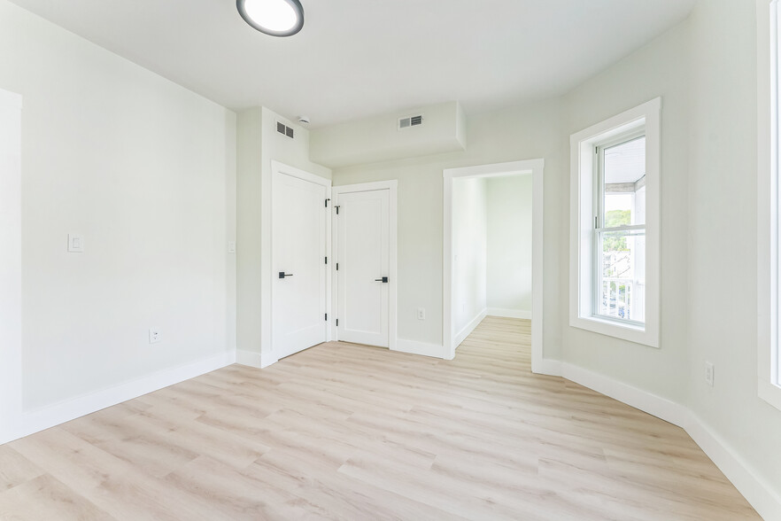 Primary Suite - 47 Brackett St