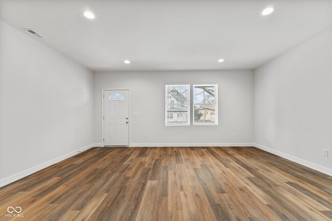 Building Photo - 2711 Guilford Ave