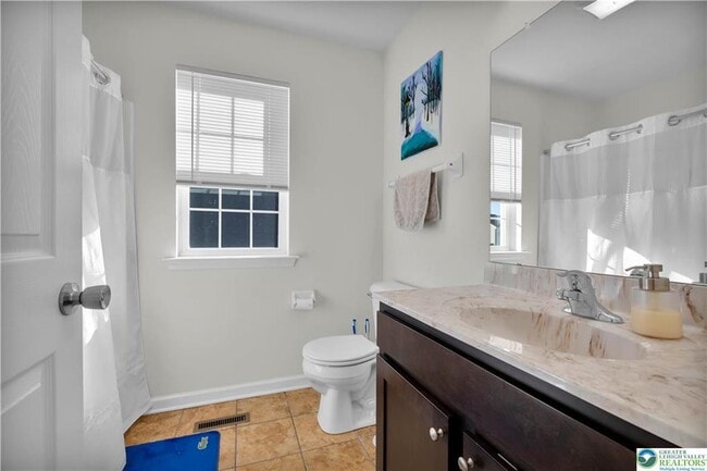 Building Photo - 4247 Beech Dr