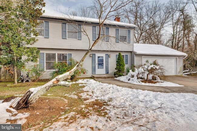 Building Photo - 517 Stockbridge Ct