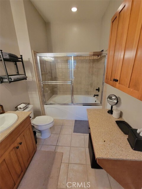 Building Photo - 27831 Rainbow Dr