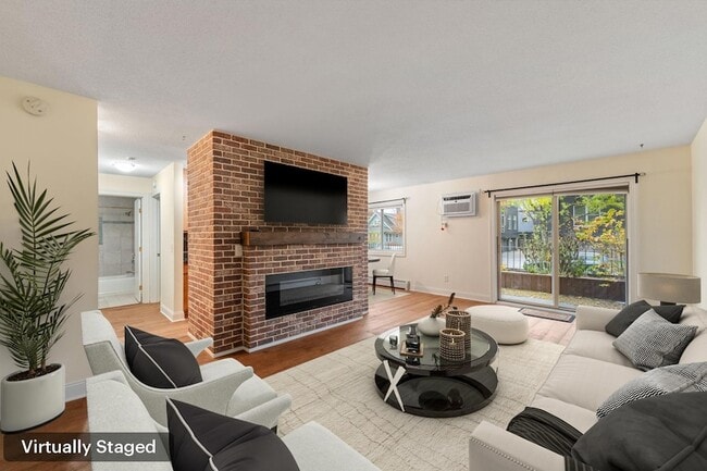 Primary Photo - 3540 Hennepin Ave