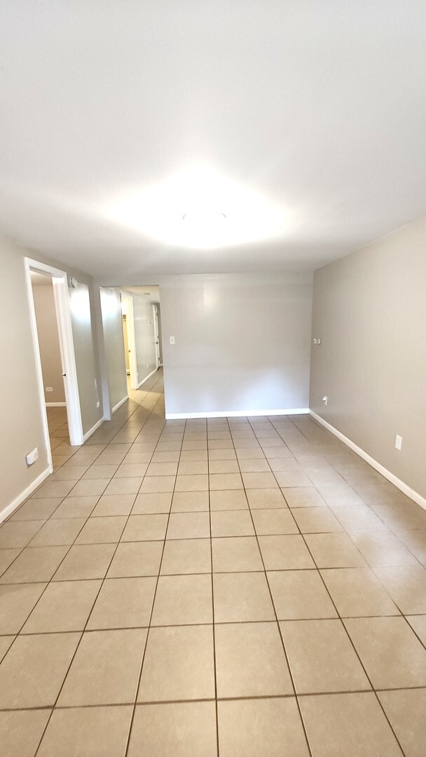 Building Photo - 3643 S Hermitage Ave