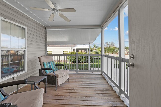 Building Photo - 1747 Beverly Dr