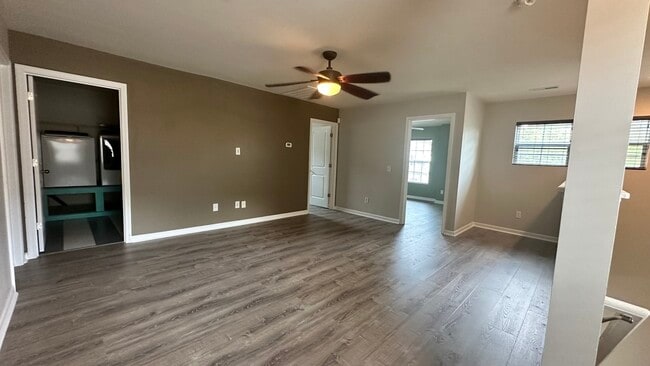 Building Photo - 4826 Hawkins Dr
