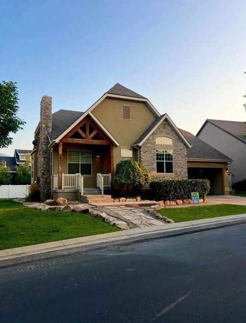 Building Photo - 2049 Sunflower Ln