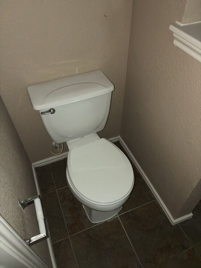 Building Photo - Charming 3BR 2BA w/ Attached Garage • Covered Patio in Pflugerville