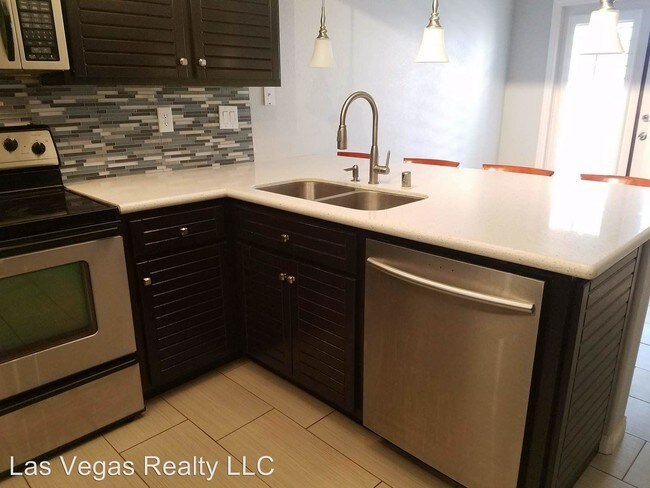 Building Photo - 2 br, 2 bath House - 7194 Mission Hills Dr