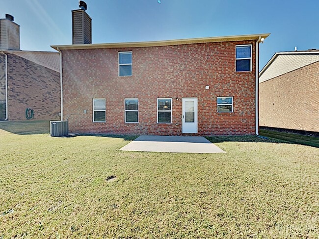 Building Photo - 1009 Harmony Ln