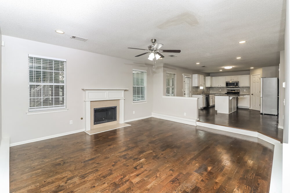 Building Photo - 665 Tomahawk Pl SW