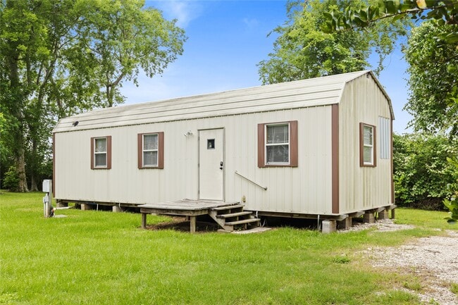 Building Photo - 12039 Anderson Rd