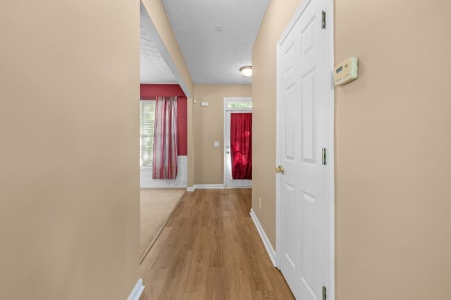 Building Photo - 6225 Shenfield Ln