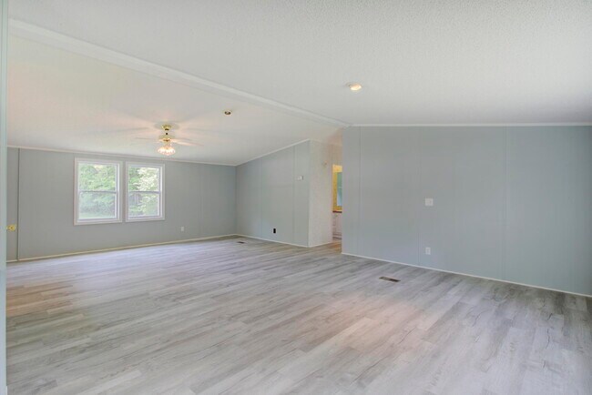 Building Photo - 28 Red Maple Trail