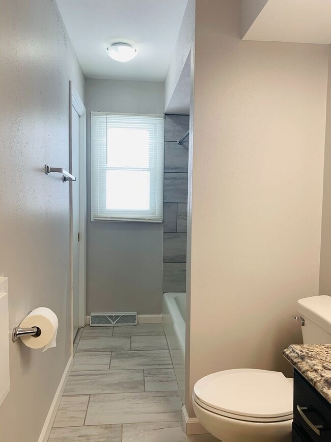 Building Photo - Gorgeous 3 Bedroom Single Family Home!