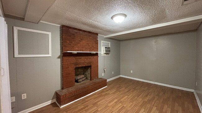 Building Photo - 5022 Byron Rd