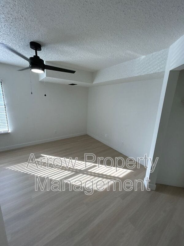 Building Photo - 205 E Arbor Ave