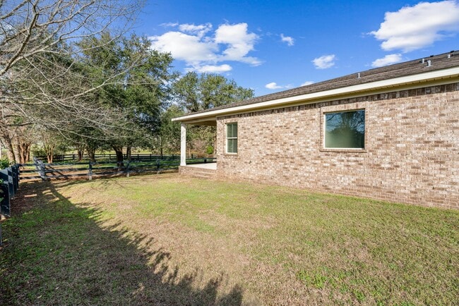 Building Photo - 630 Norman Ln