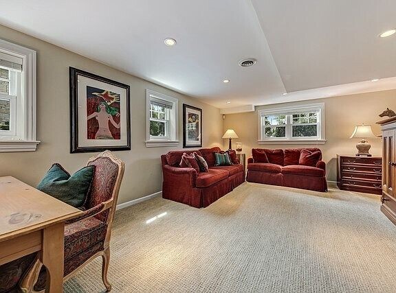 Building Photo - 4059 Lawn Ave