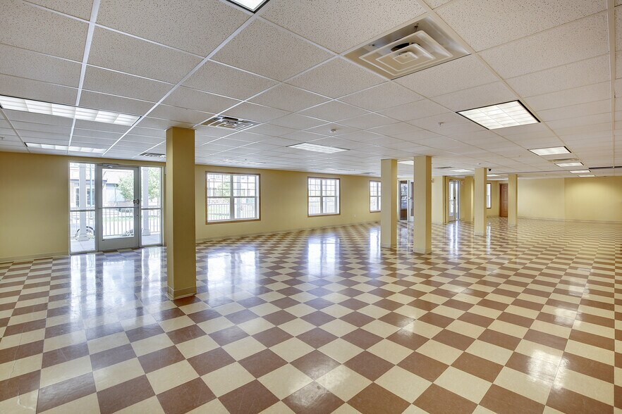 Building Photo - 114200 Hundertmark Rd