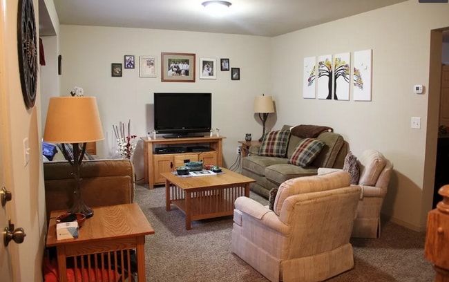 Building Photo - 2 Bedroom Townhome in Elizabethtown!