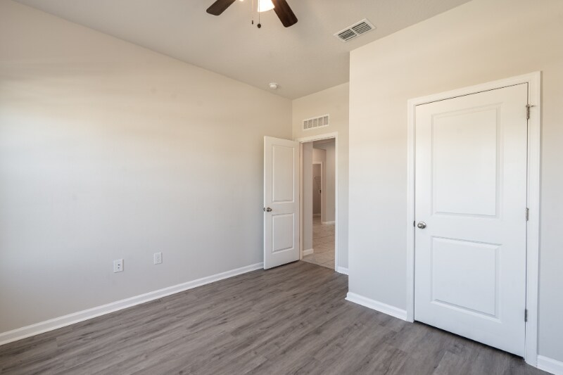 Building Photo - 334 Winter Bliss Ln