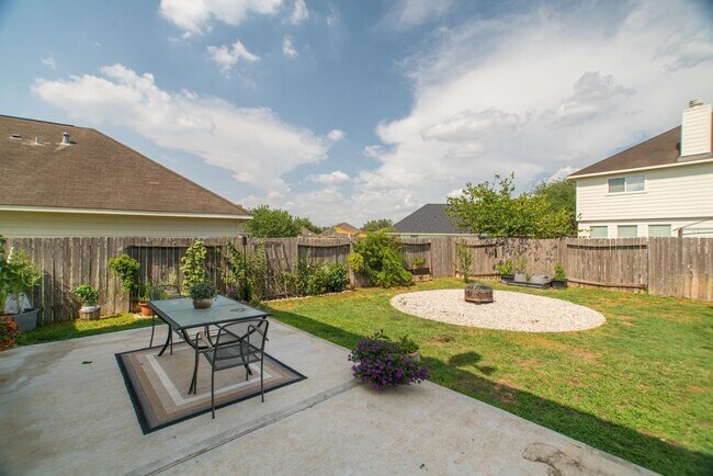 Building Photo - 2823 Sage Bluff Ave