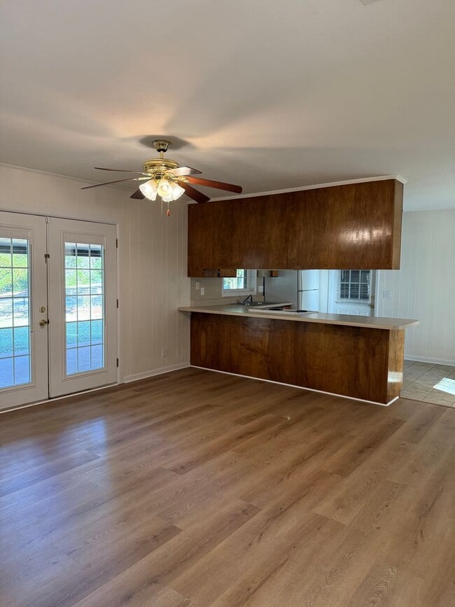 Building Photo - Available NOW-  103 Meadowlark-1/2 Off the first month rent with a 12-month lease