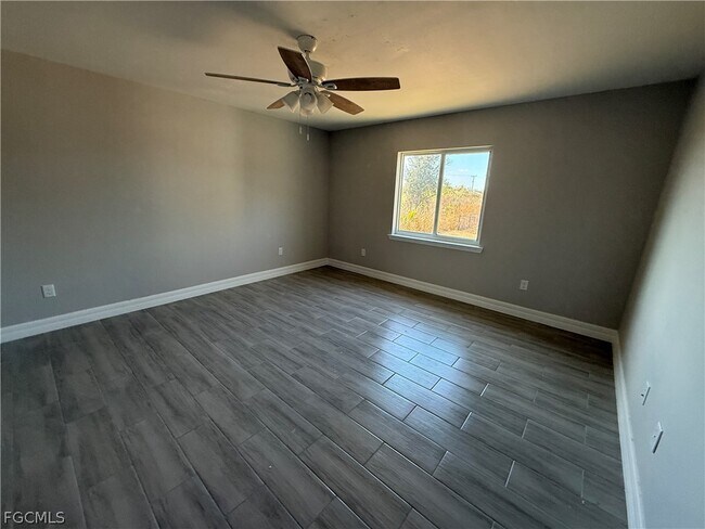 Building Photo - 5903 Ida Ave N