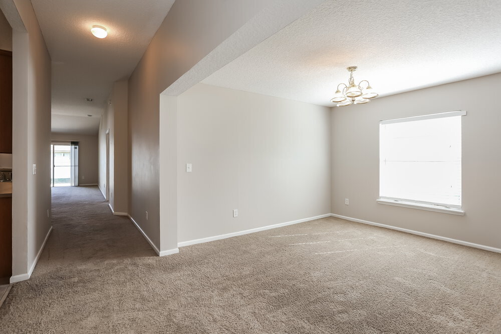 Building Photo - 14075 Golden Eagle Dr