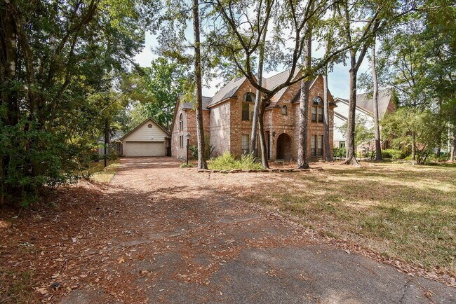 Building Photo - 127 Rush Haven Dr