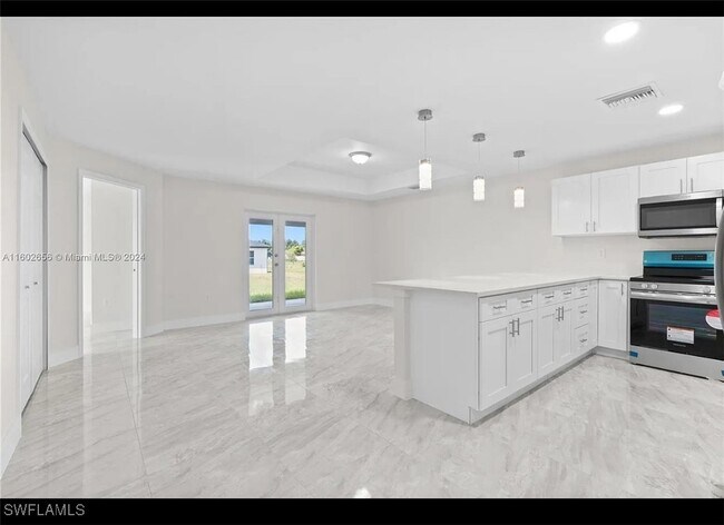 Building Photo - 2012 East 12th Street