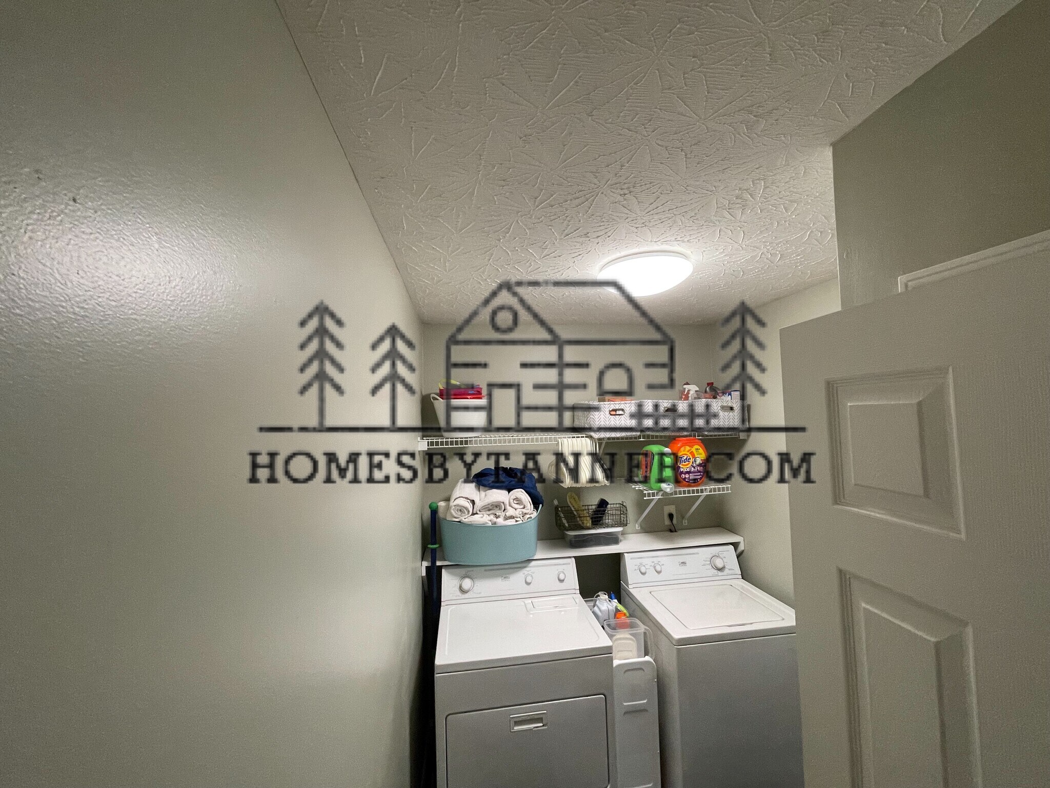 Laundry / entry from 2 car garage (upstairs, unfurnished) - 481 Yenowine Ln