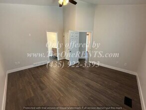 Building Photo - NO DEPOSIT option available for qualified renters!