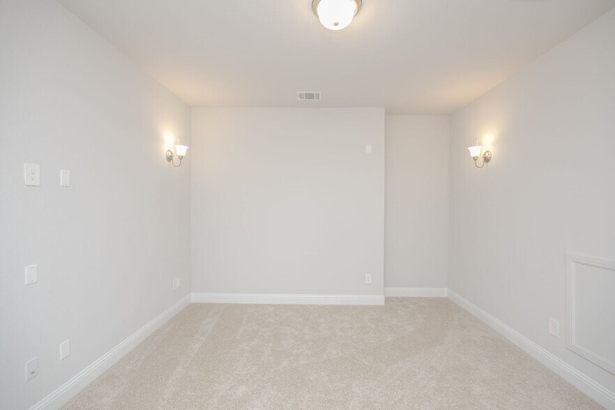 Building Photo - 9322 Middleground Pl