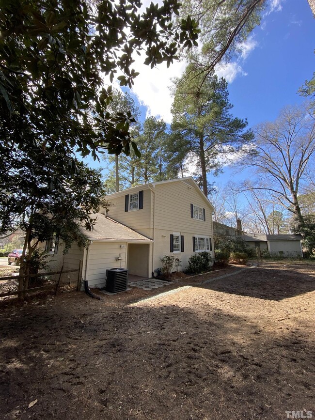 Building Photo - 1301 Cypress Rd
