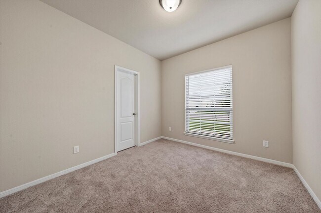 Building Photo - AVAILABLE NOW! Beautiful 3 Bedroom Home Located in Temple, Texas!